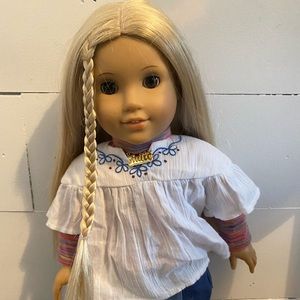 AMERICAN GIRL DOLL JULIE 2010 goty, original outfit missing shoes & belt